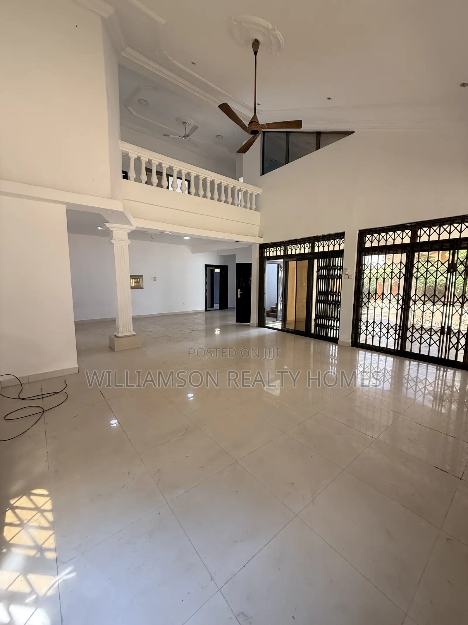 4bdrm Duplex in Community 20 Estate, Spintex for rent