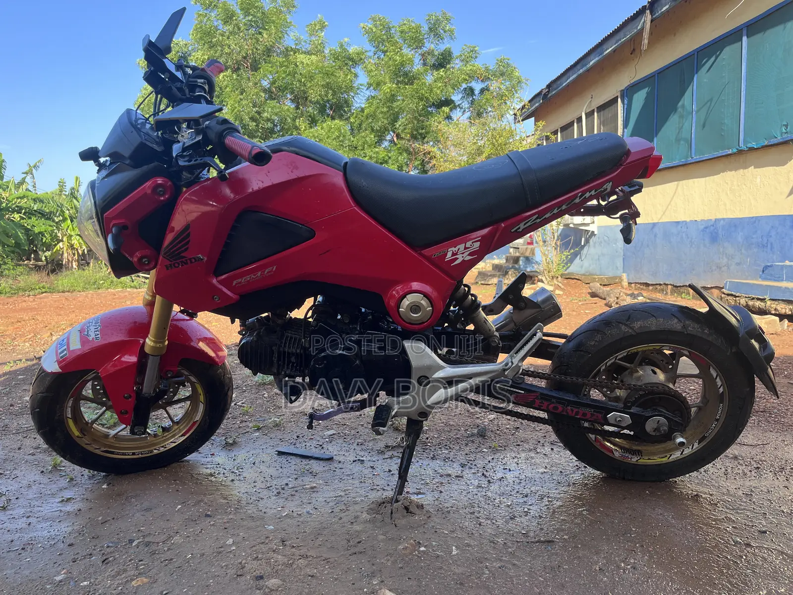 Honda 2015 Red