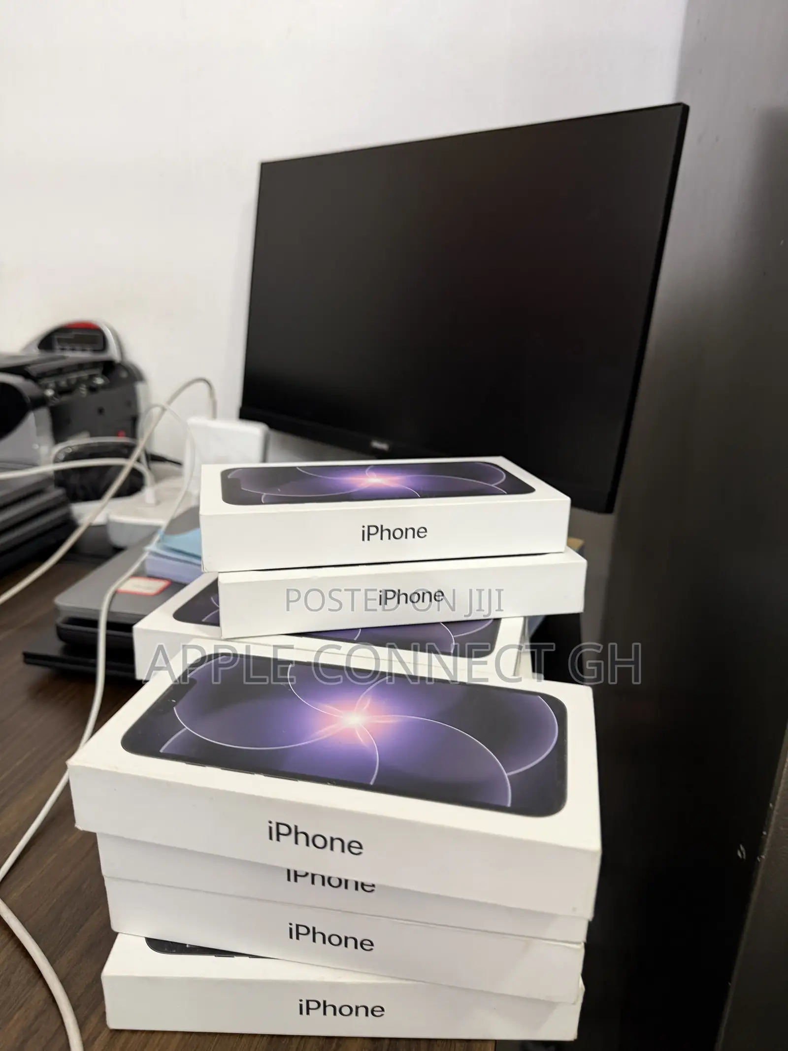 New Apple iPhone 17e 256 GB Black
