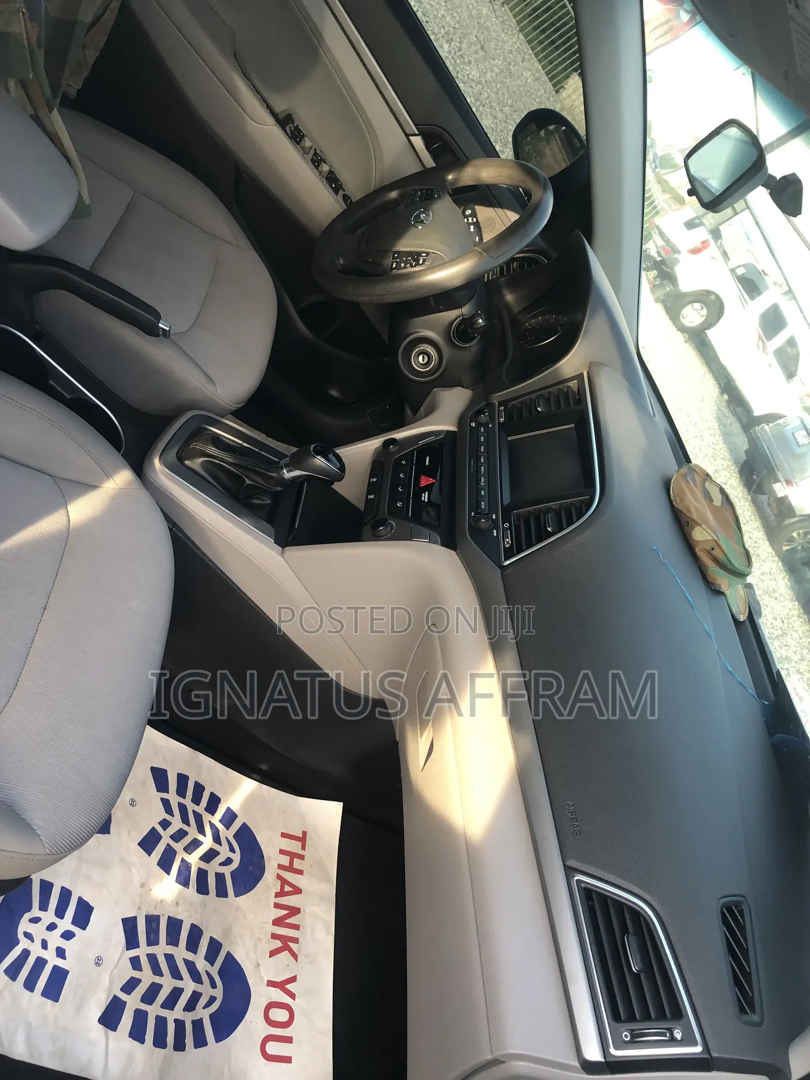 Hyundai Elantra Limited Sedan FWD (2.0L 4cyl 6A) 2017 Gray