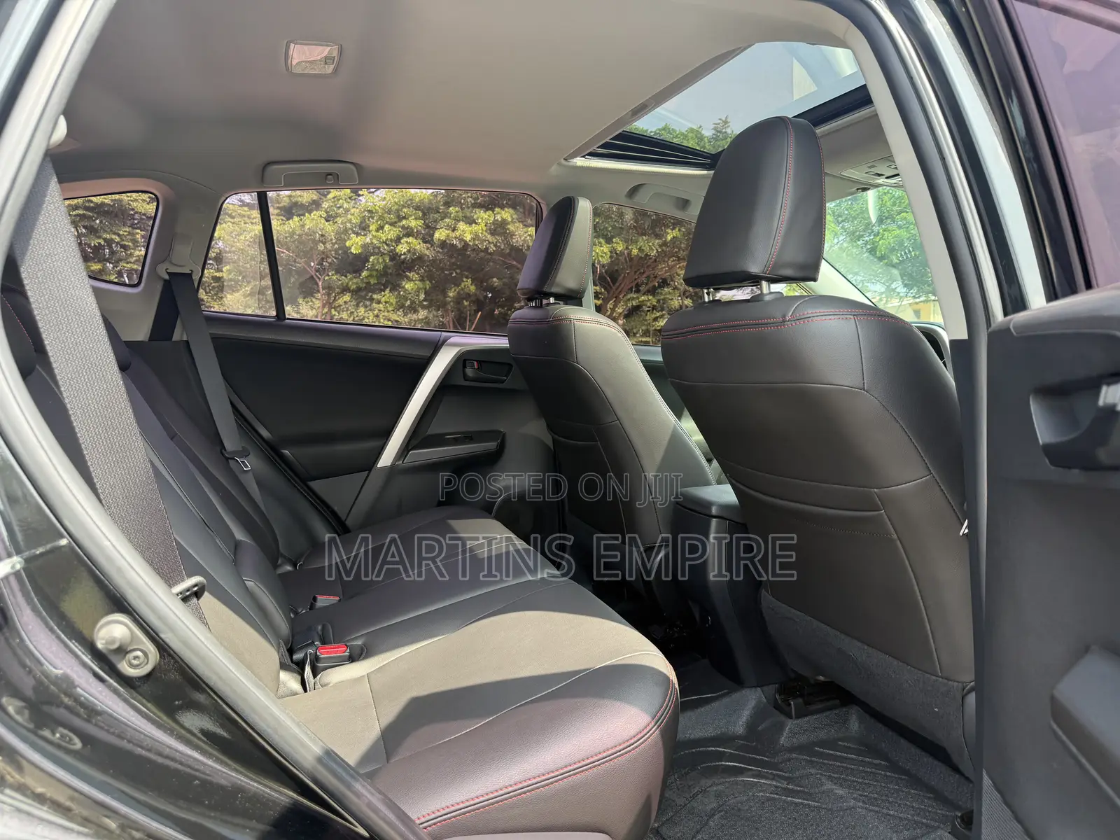 Toyota RAV4 XLE 4dr SUV (2.5L 4cyl 6A) 2018 Black
