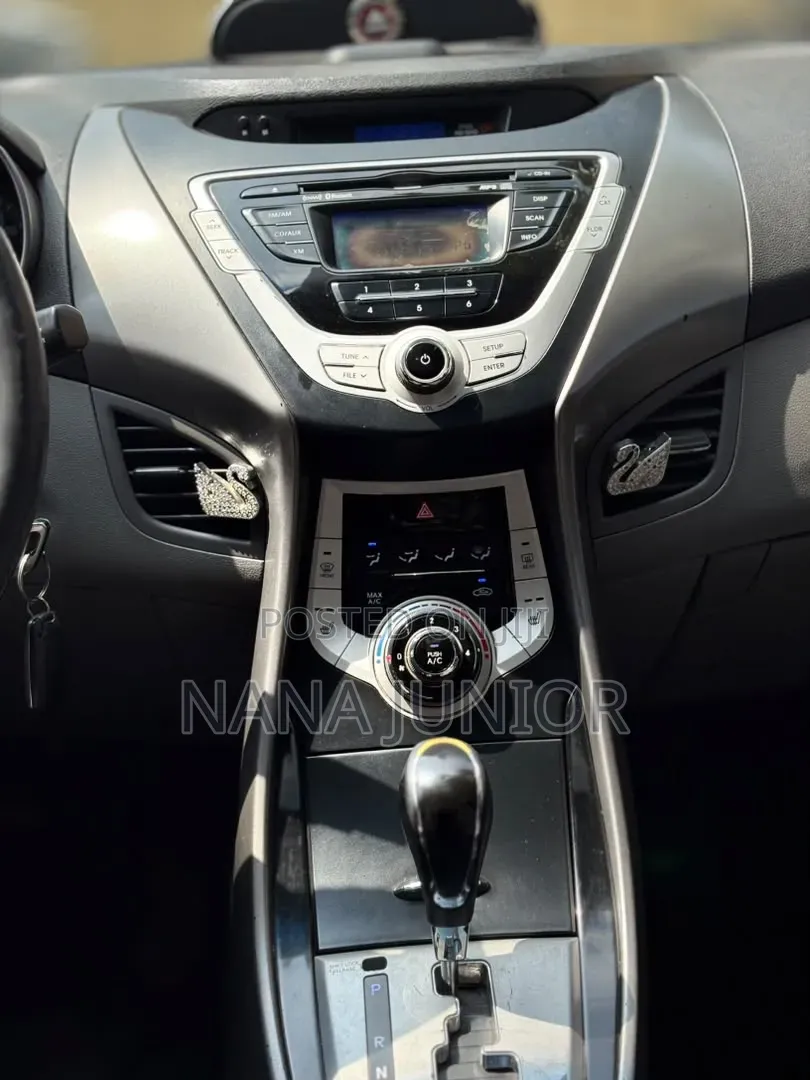 Hyundai Elantra 2013 Black