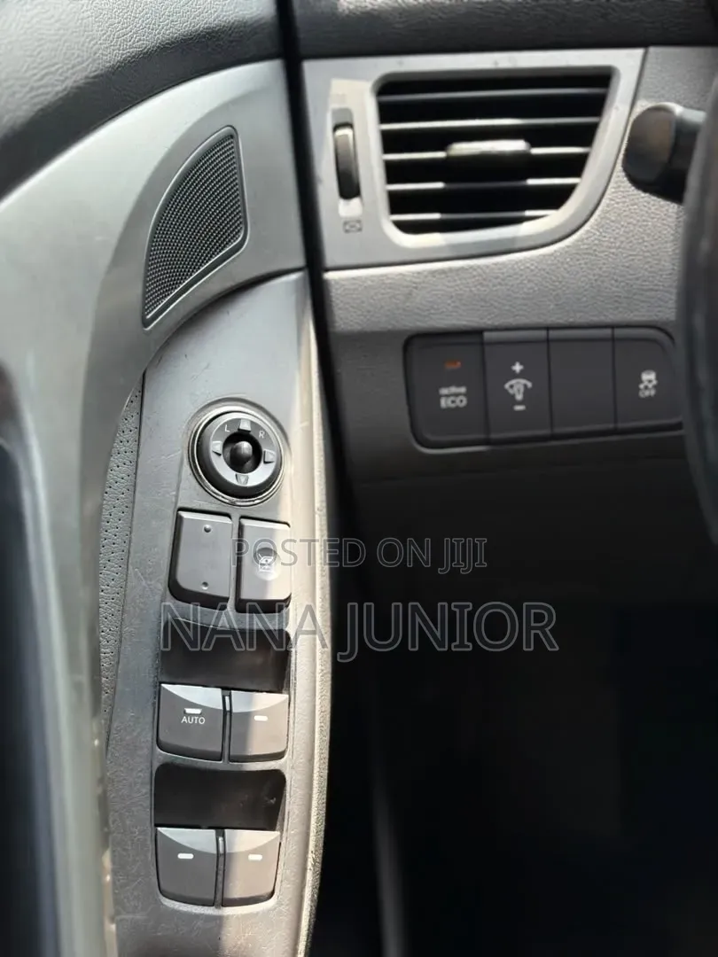 Hyundai Elantra 2013 Black