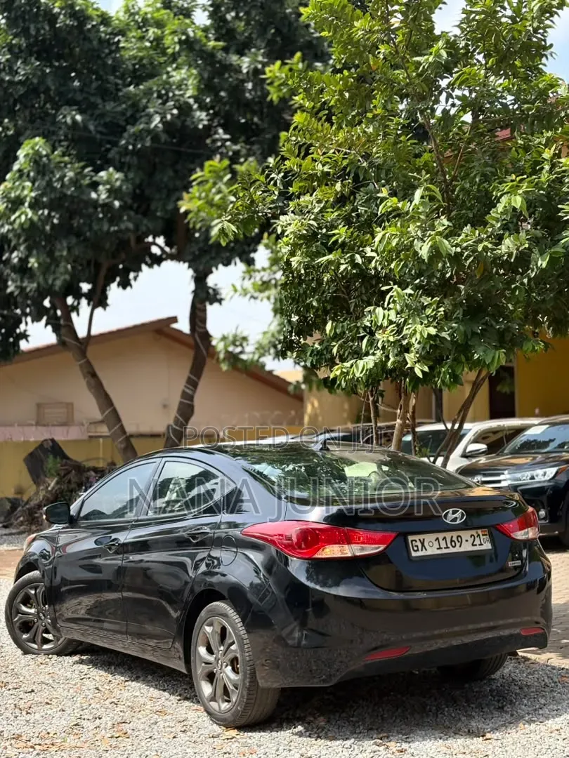 Hyundai Elantra 2013 Black