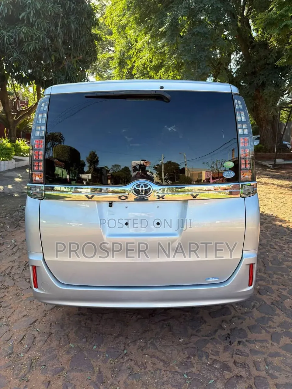 Toyota Voxy 2015 Silver