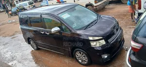 Toyota Voxy X L Edition 2WD 8-Seater 2013 Purple