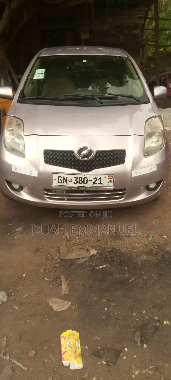 Toyota Vitz 1.3 FWD 5dr 2010 Silver