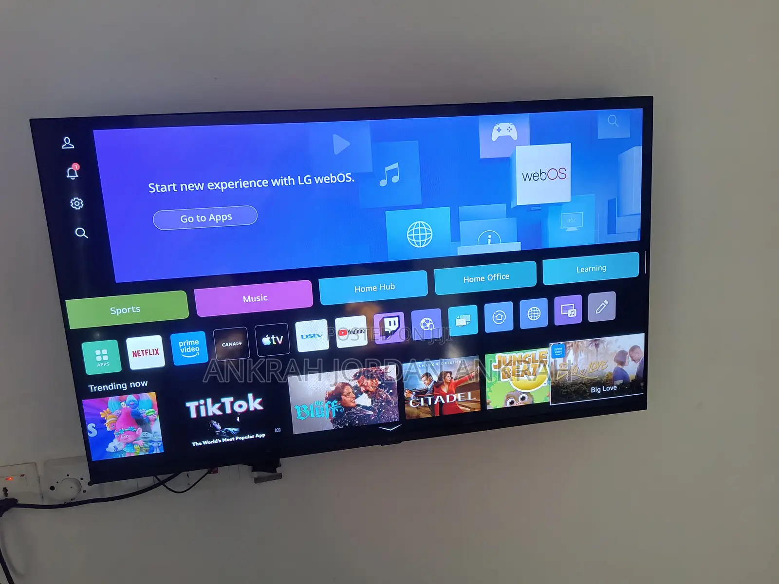 LG SMART TV 43" Anycast Included
