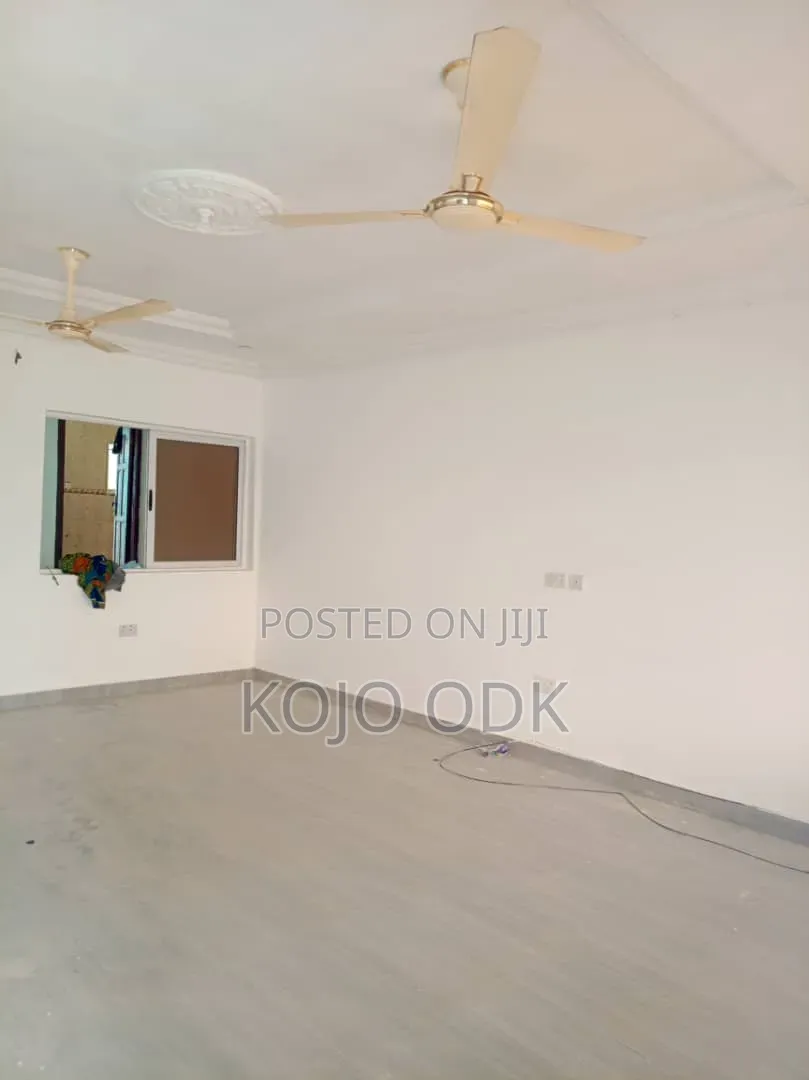 5bdrm House in Frsnco Estate, Ofankor for rent