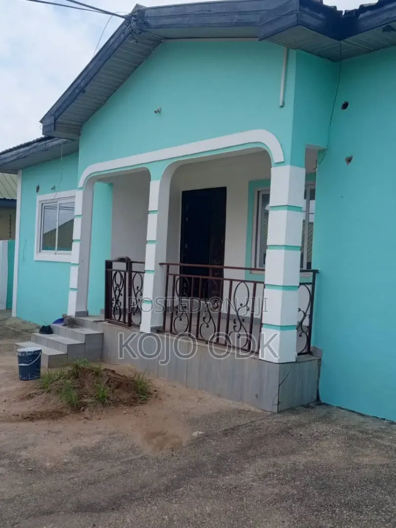 5bdrm House in Frsnco Estate, Ofankor for rent