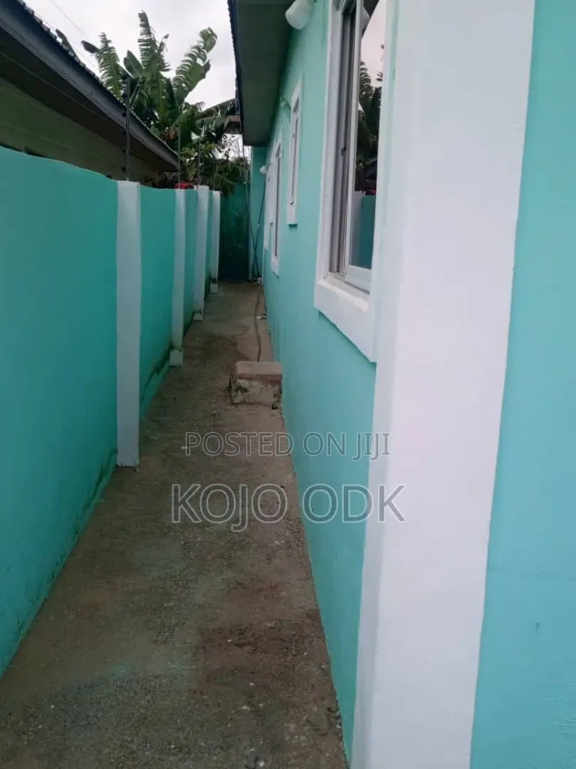 5bdrm House in Frsnco Estate, Ofankor for rent