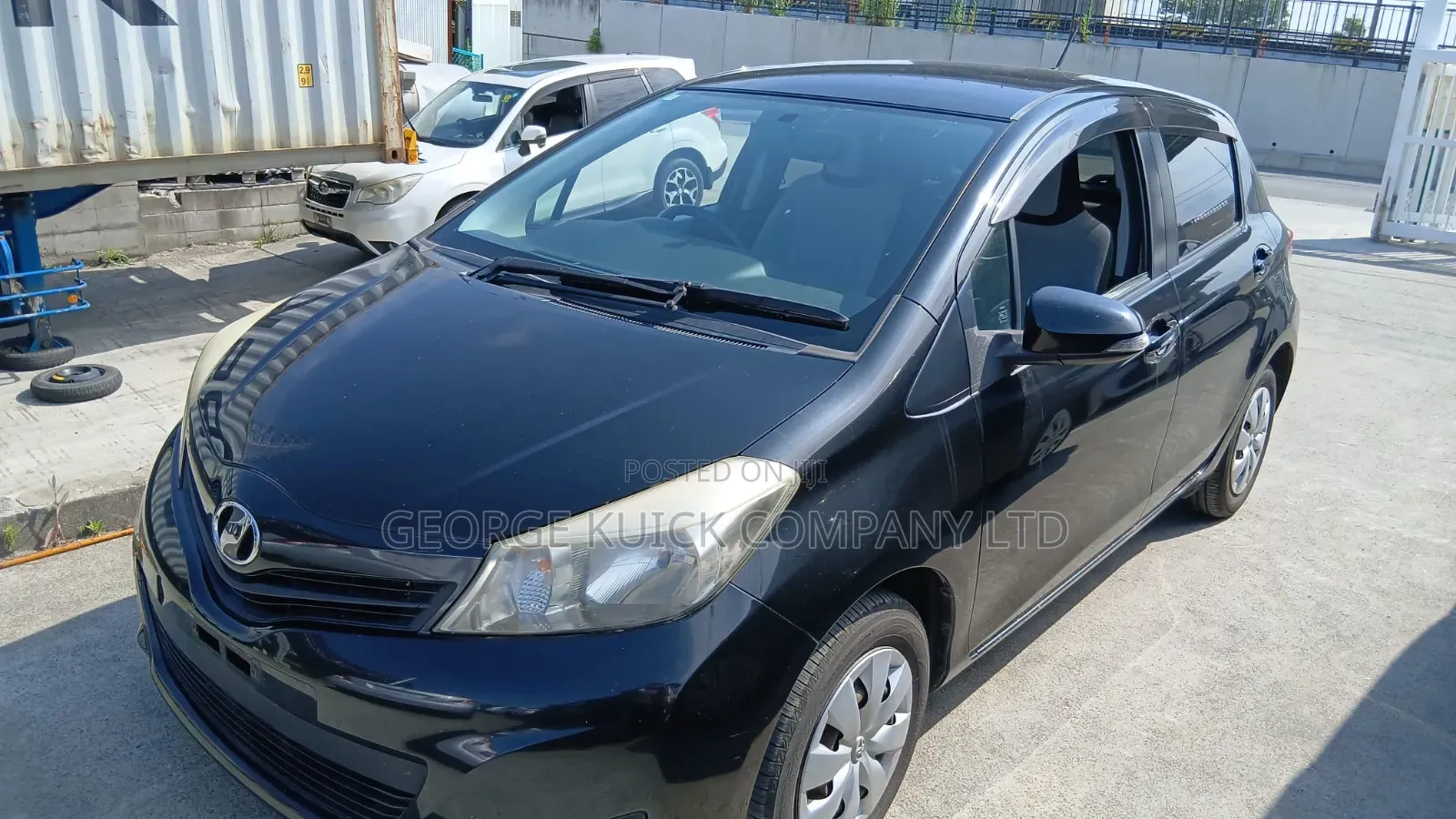 Toyota Vitz 2012 Black