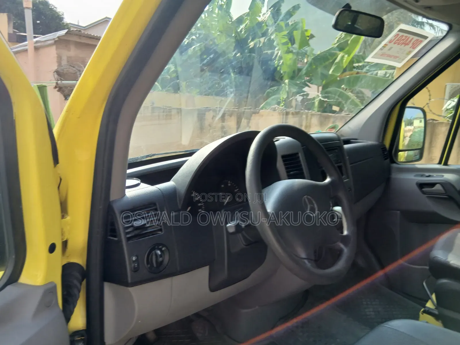 Mercedes-Benz Sprinter 2009 Yellow