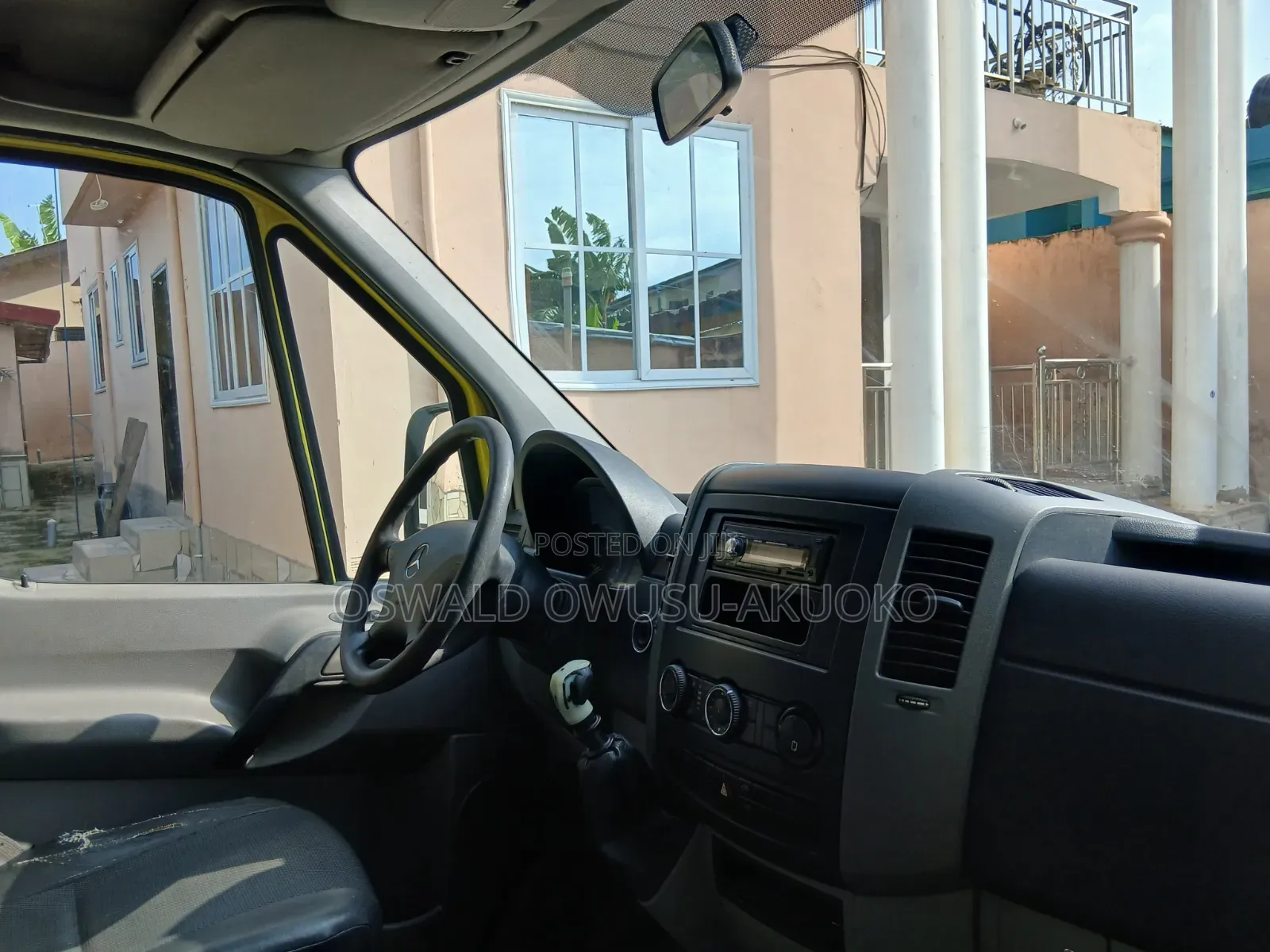 Mercedes-Benz Sprinter 2009 Yellow