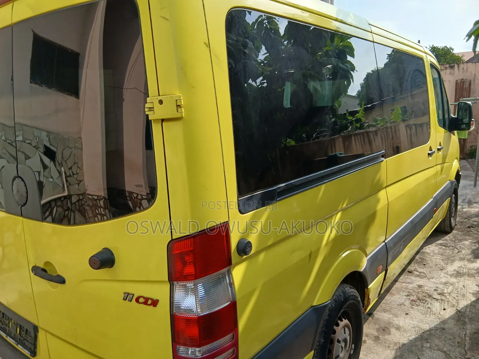 Mercedes-Benz Sprinter 2009 Yellow
