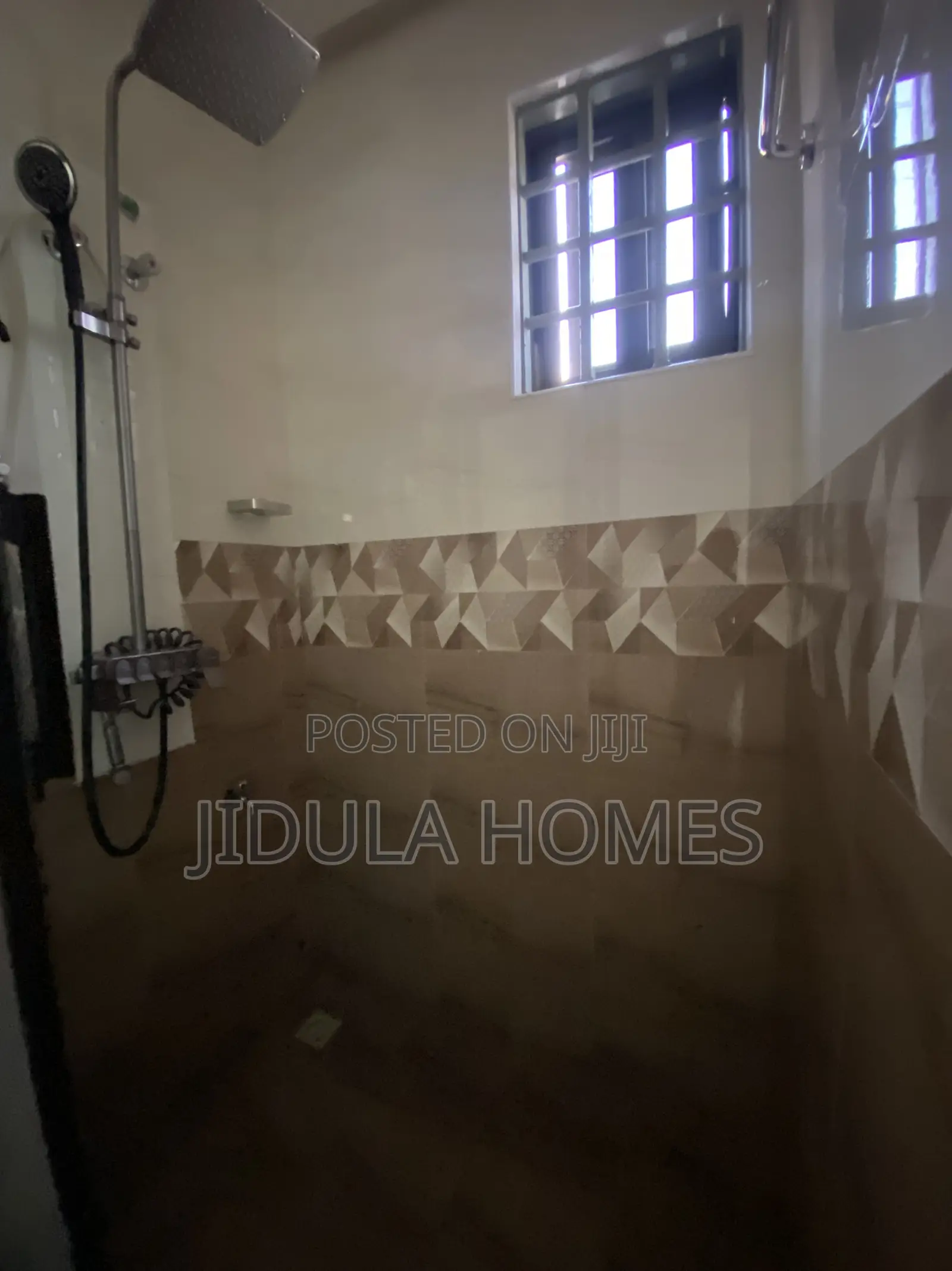 2bdrm Townhouse / Terrace in East Legon Hills, School Junction for rent
