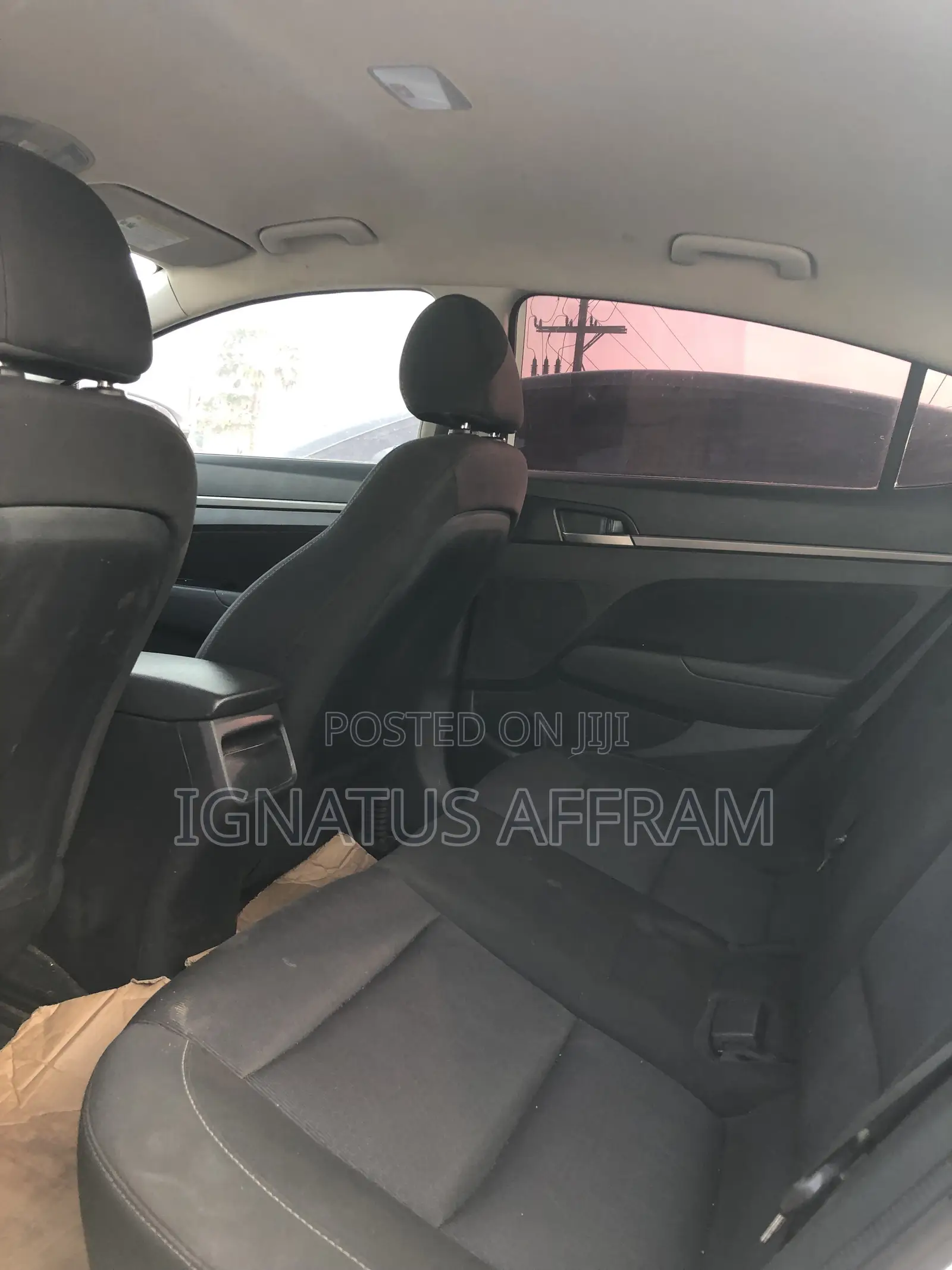 Hyundai Elantra Limited Sedan FWD (2.0L 4cyl 6A) 2017 White