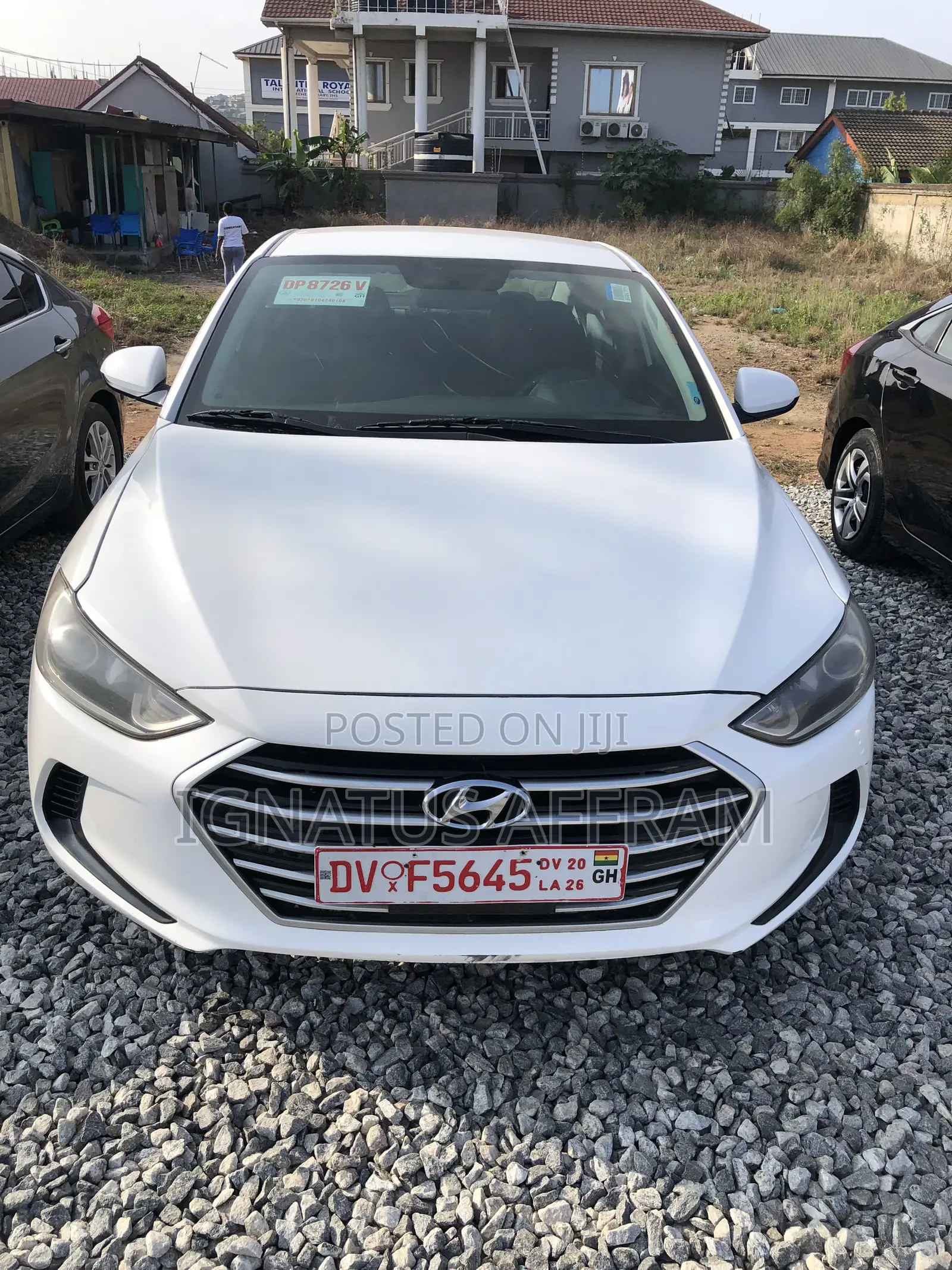 Hyundai Elantra Limited Sedan FWD (2.0L 4cyl 6A) 2017 White