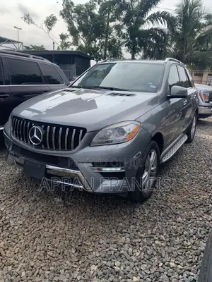 Mercedes-Benz M Class ML350 4MATIC 4dr SUV AWD (3.5L 6cyl 7A) 2015