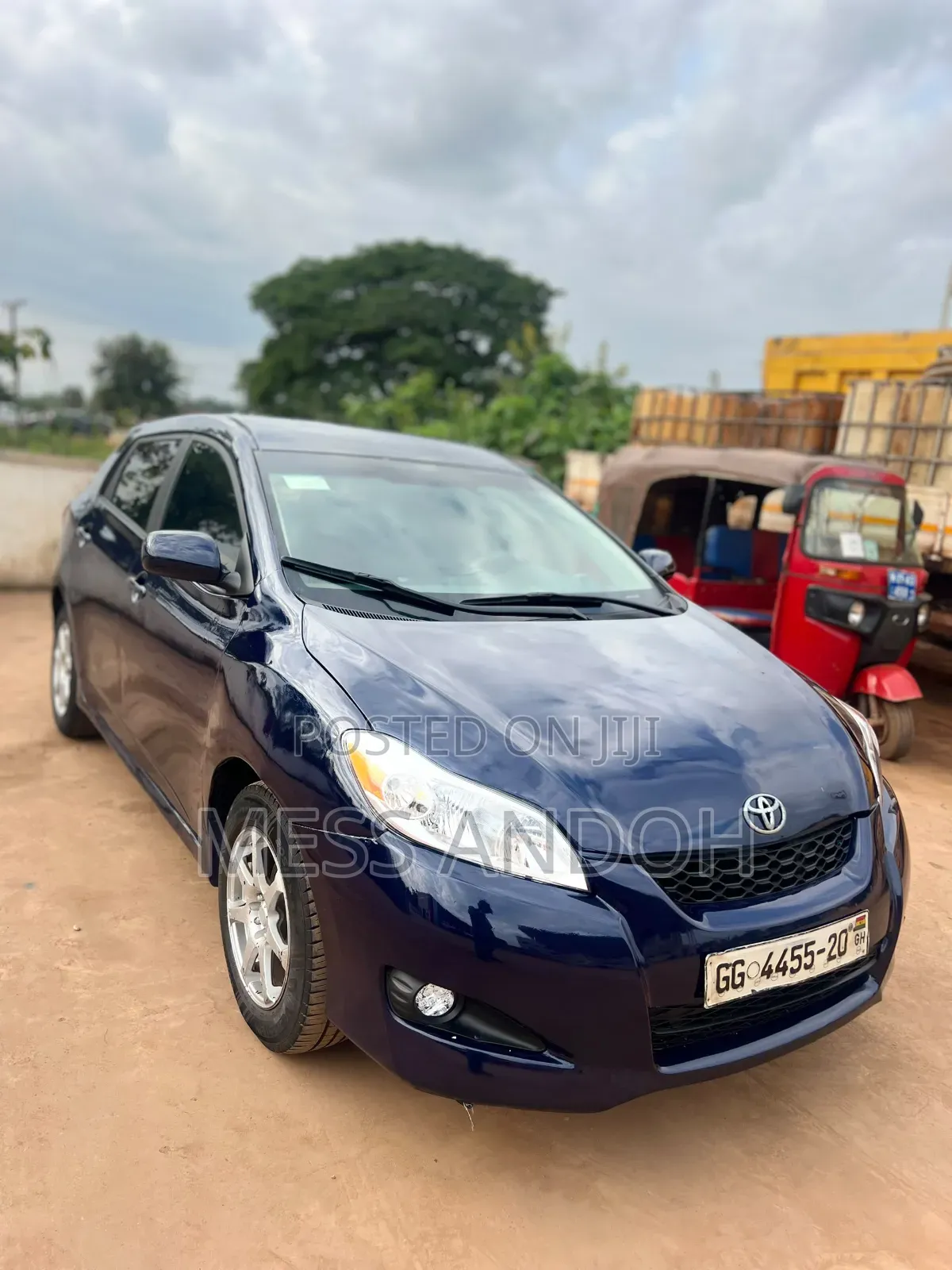 Toyota Matrix L Hatchback FWD (1.8L 4cyl 5M) 2012 Blue