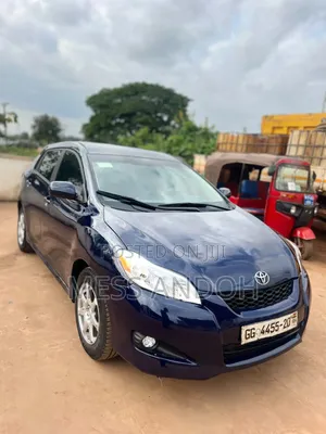 Toyota Matrix L Hatchback FWD (1.8L 4cyl 5M) 2012 Blue