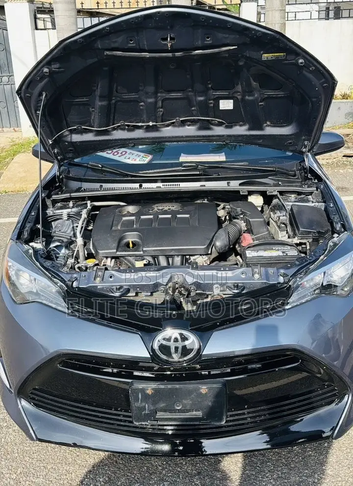 Toyota Corolla LE 4dr Sedan (1.8L 4cyl CVT) 2017 Gray