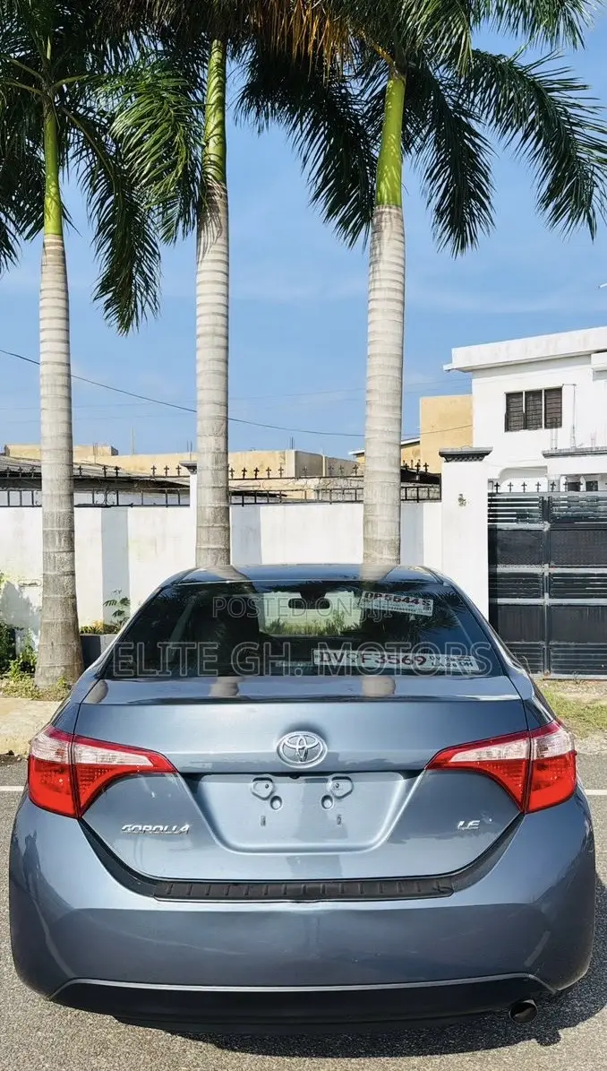 Toyota Corolla LE 4dr Sedan (1.8L 4cyl CVT) 2017 Gray