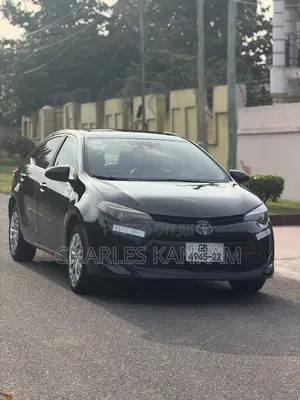 Toyota Corolla LE (1.8L 4cyl 2A) 2018 Black