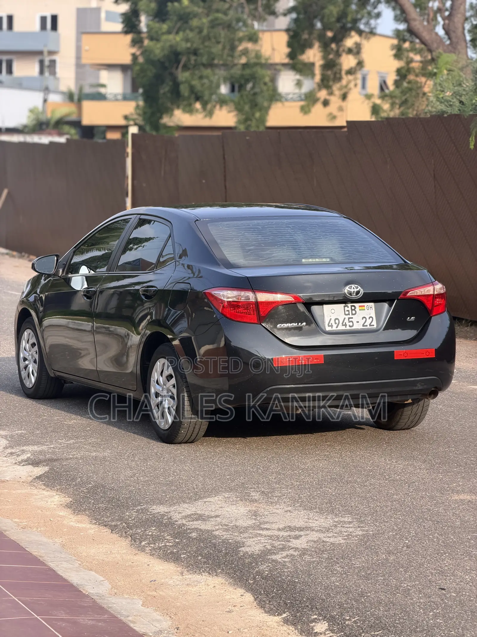 Toyota Corolla LE (1.8L 4cyl 2A) 2018 Black