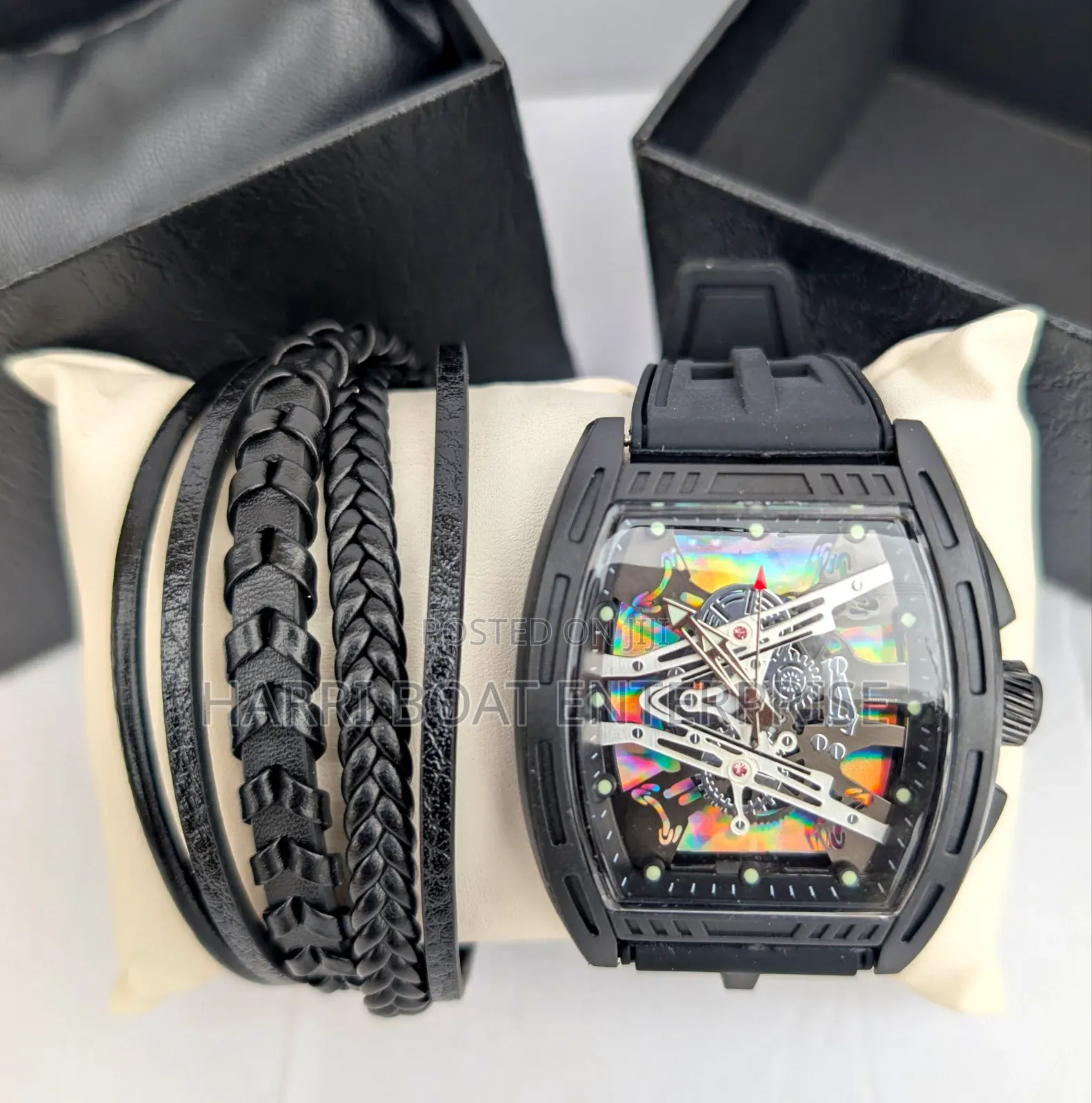 Men Silicon Strap Watch. Men Quartz Watch With Bracelet