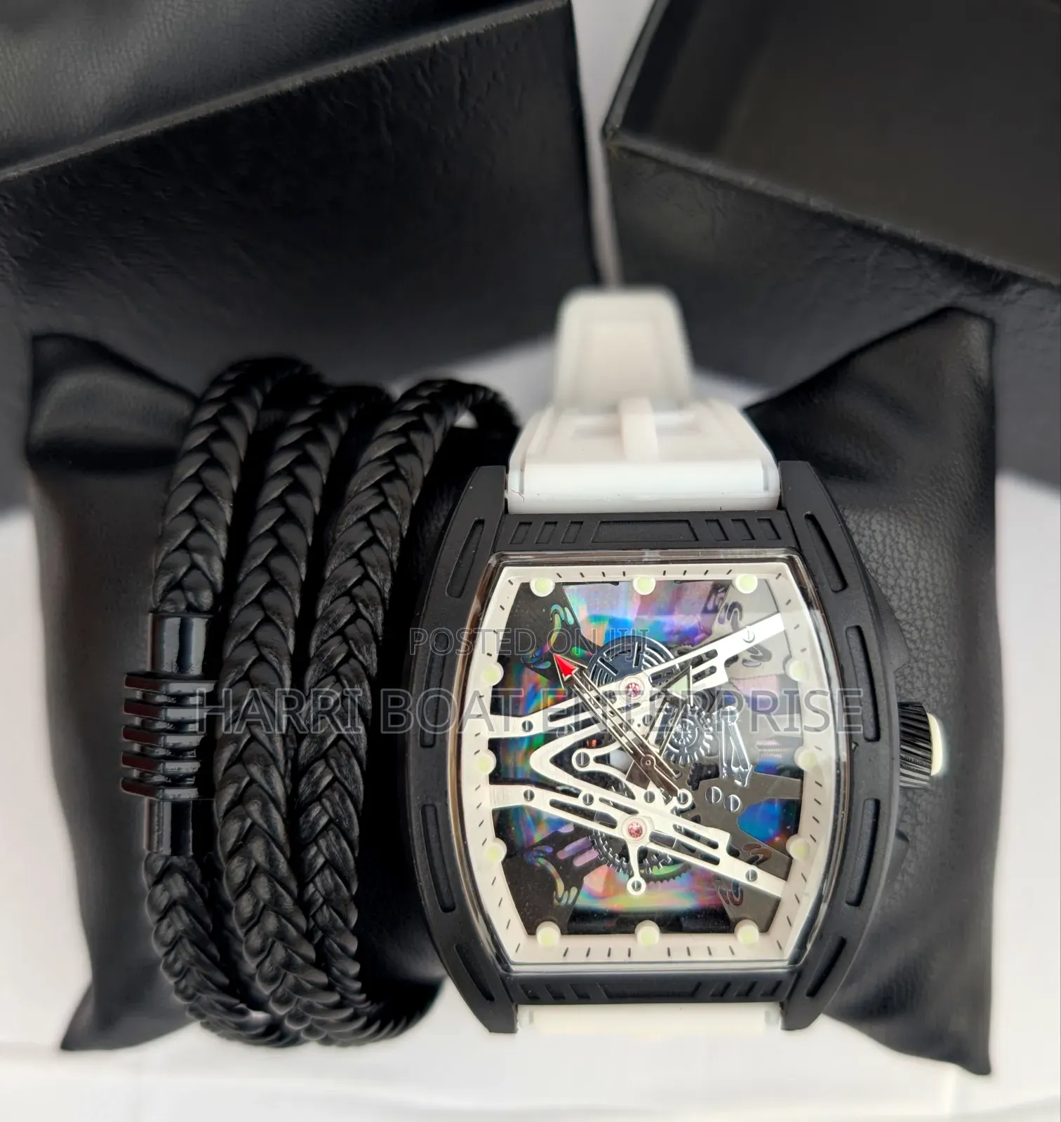 Men Silicon Strap Watch. Men Quartz Watch With Bracelet