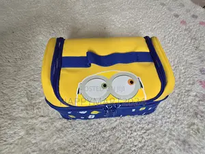 Minions X Smiggle Co-Branded Insulated Lunch Bag
