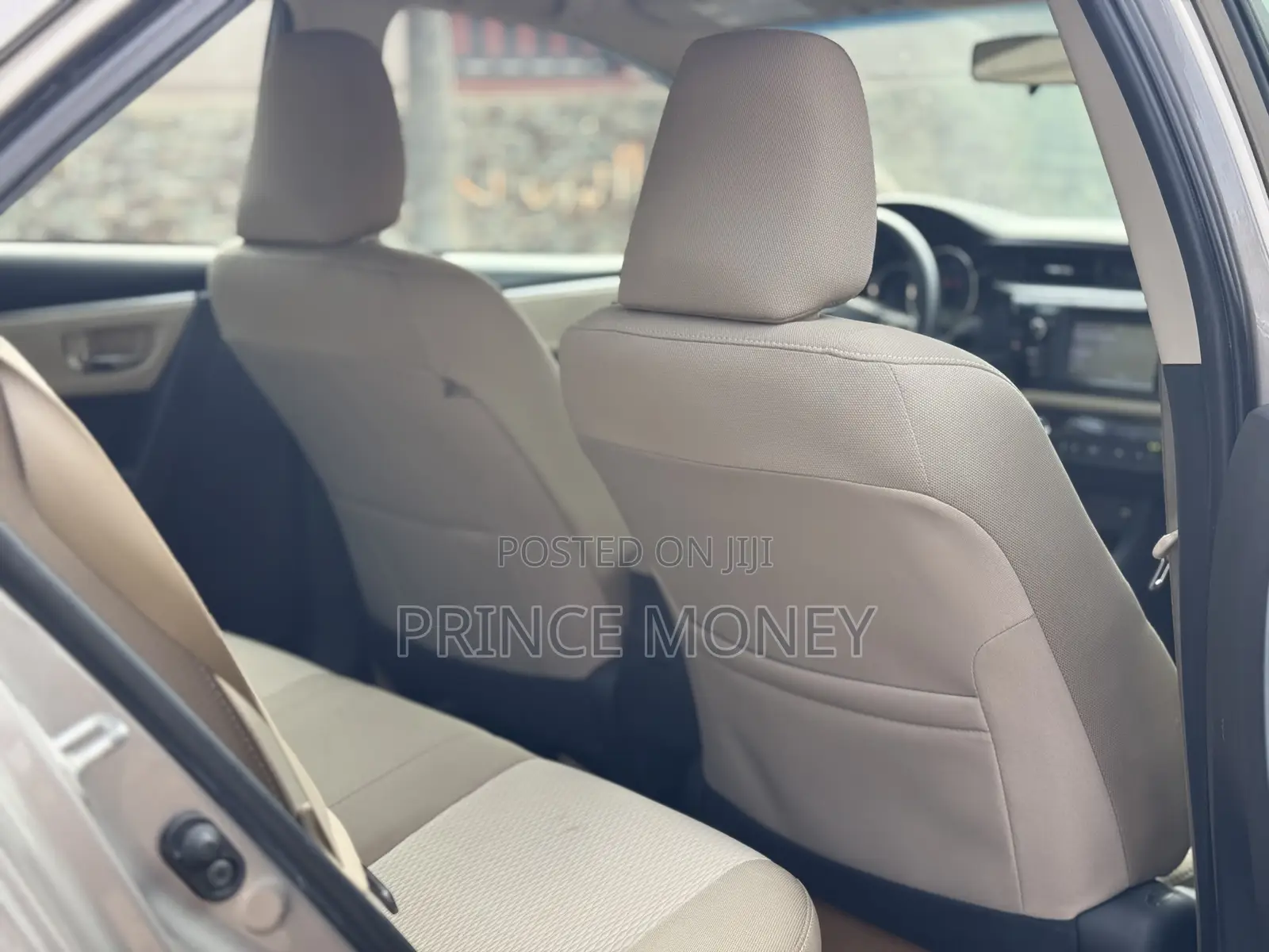 Toyota Corolla 2016 Gold