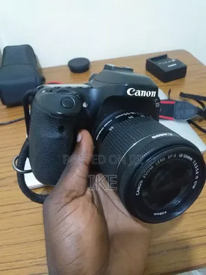 Canon Eos 80d With 18-55mm Kit Lens