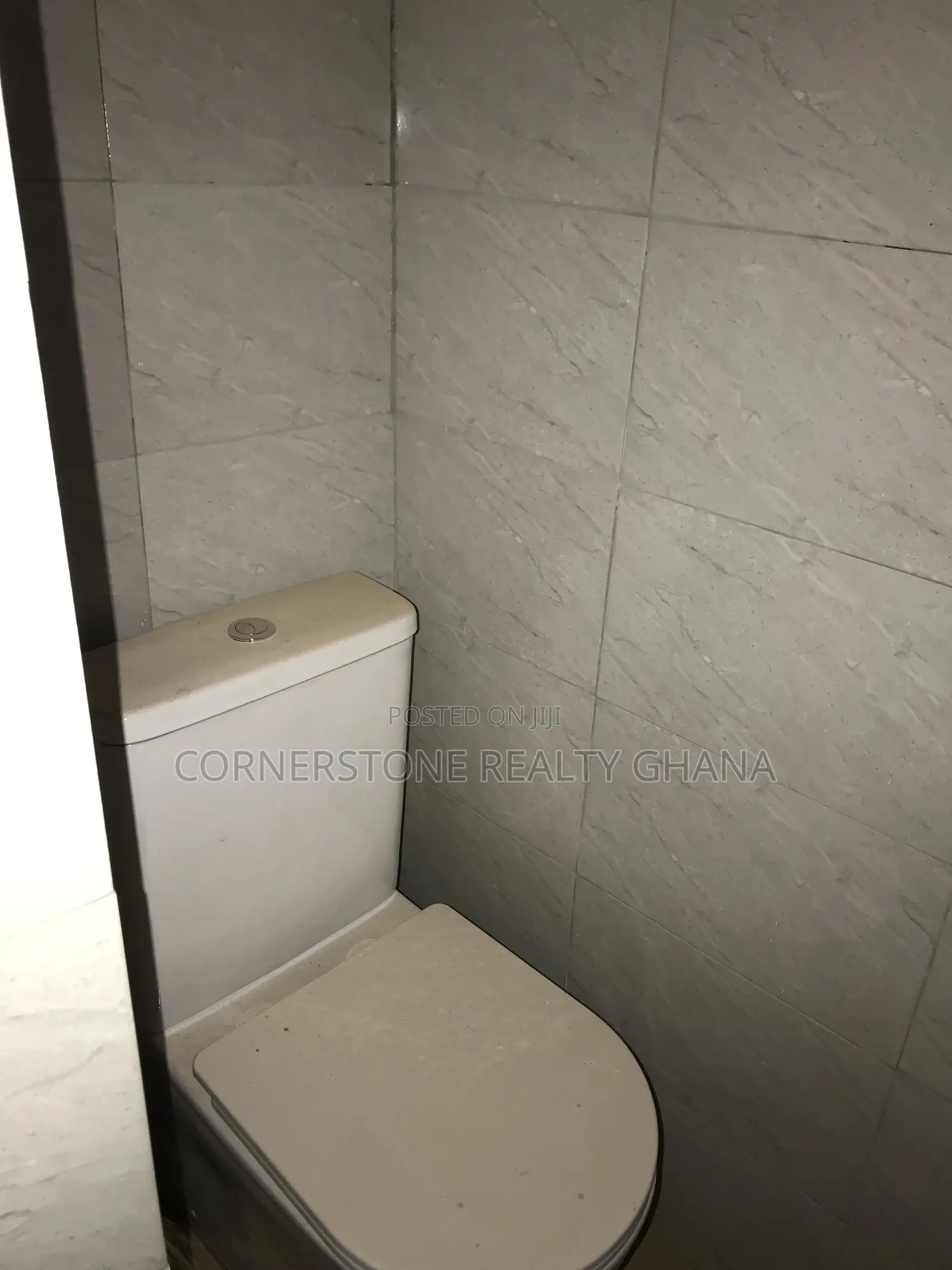 Spacious Shop for Rent at Adenta Frafraha |