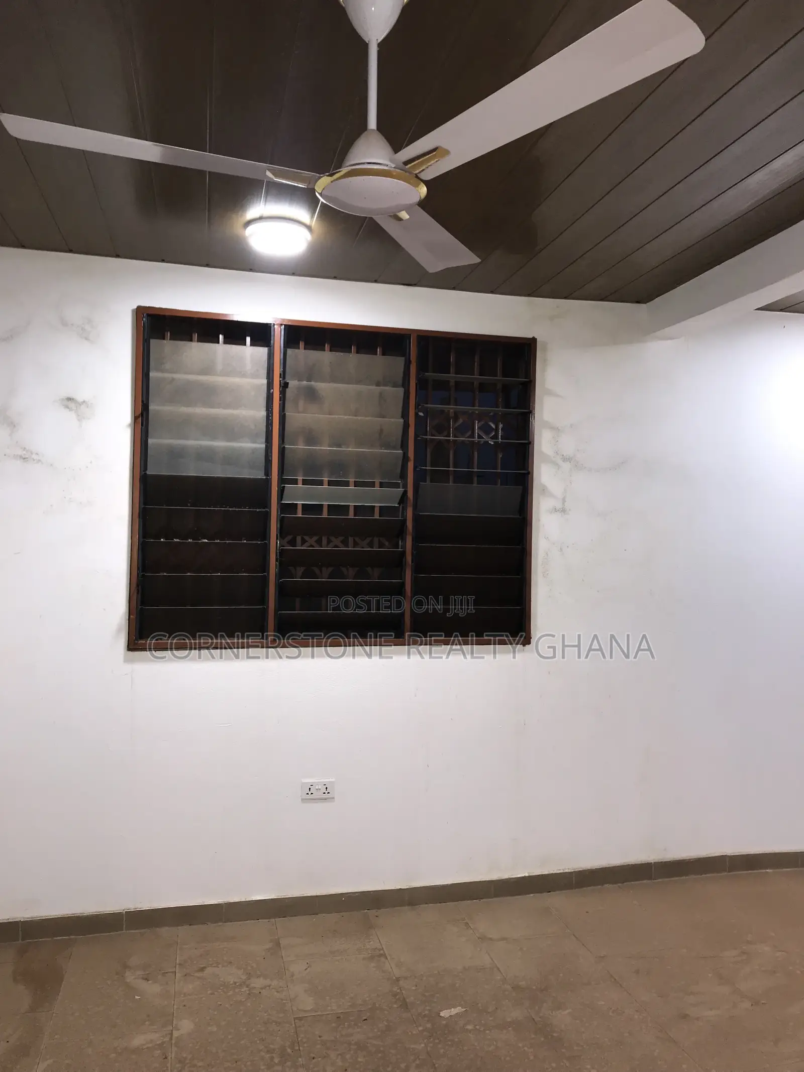 Spacious Shop for Rent at Adenta Frafraha |