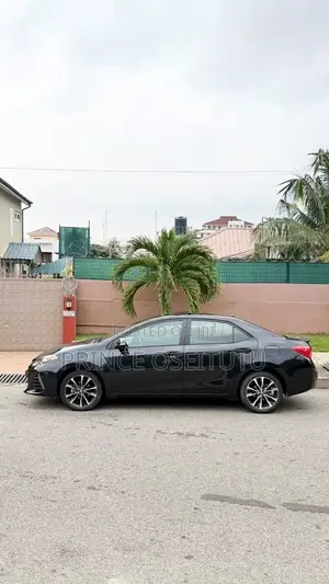 Toyota Corolla XSE (1.8L 4cyl 2A) 2019 Black
