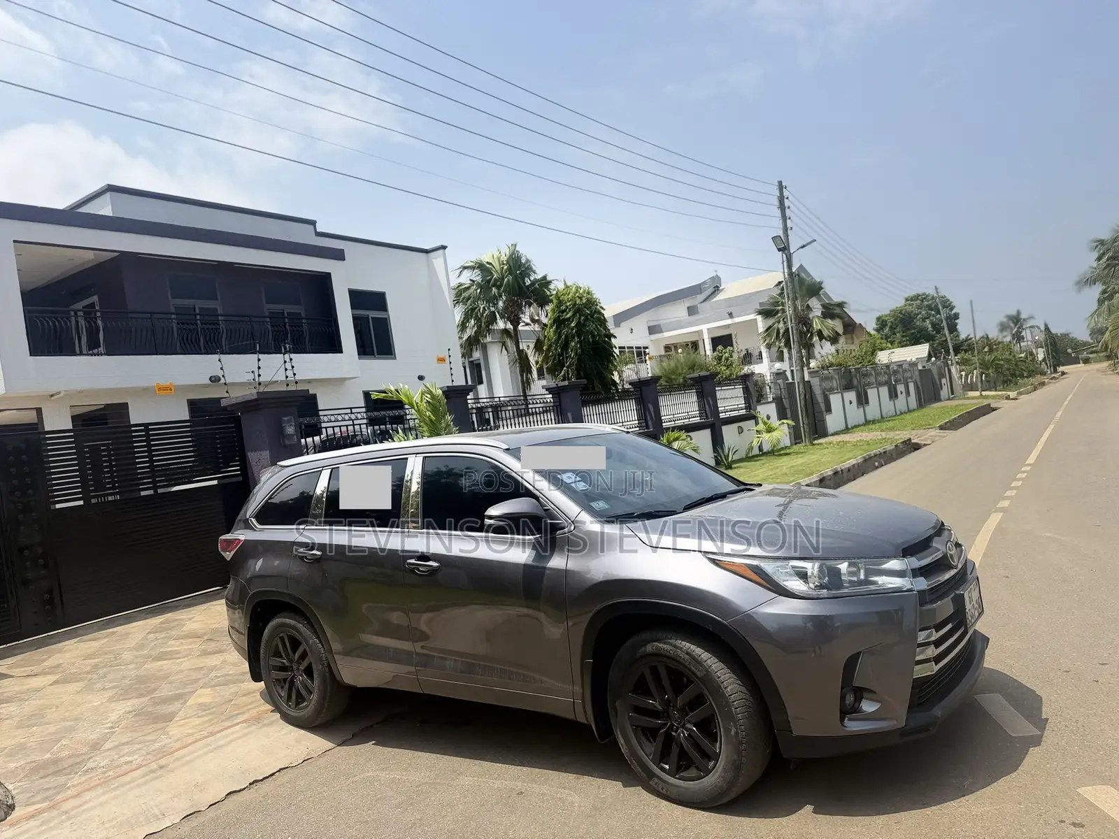 Toyota Highlander LE V6 4x4 (3.5L 6cyl 6A) 2016 Gray