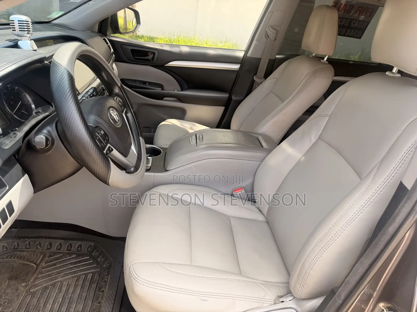 Toyota Highlander LE V6 4x4 (3.5L 6cyl 6A) 2016 Gray