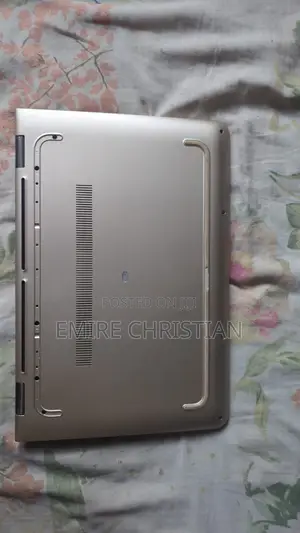 Laptop HP Pavilion x360 6GB Intel Core i3 HDD 1T