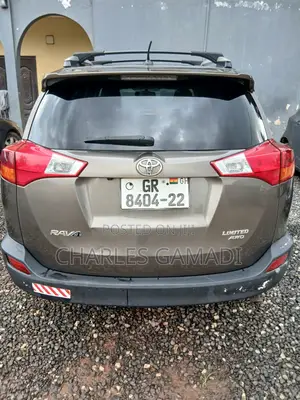 Toyota RAV4 Limited 4dr SUV (2.5L 4cyl 6A) 2015 Gray