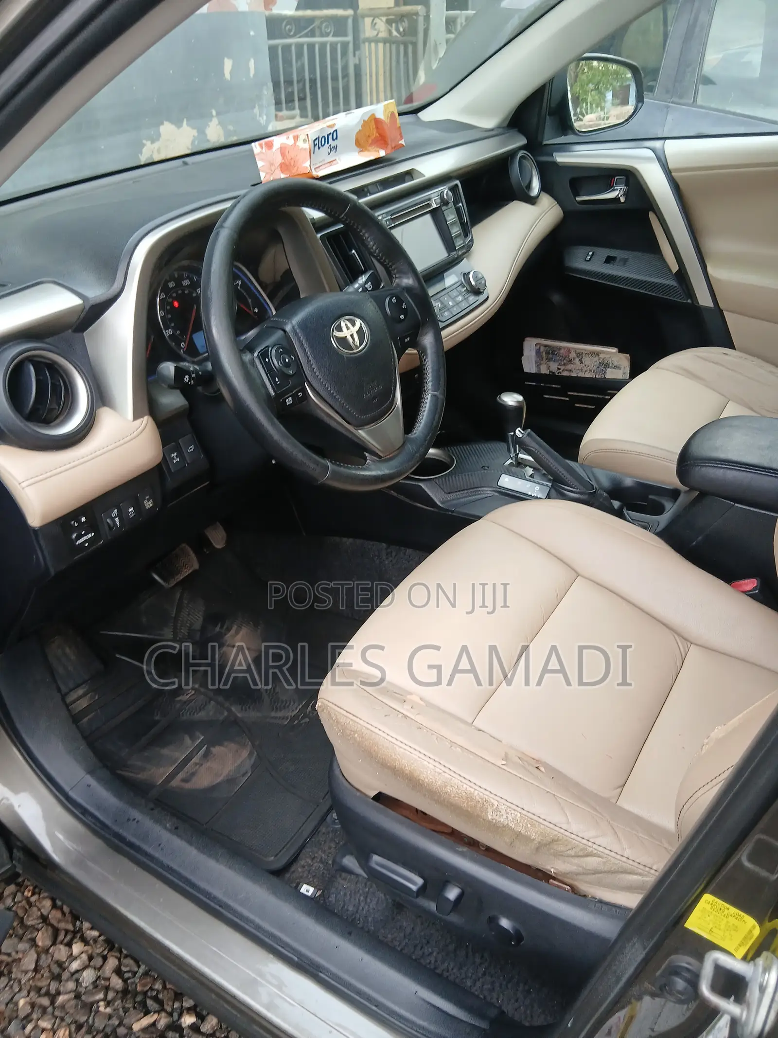 Toyota RAV4 Limited 4dr SUV (2.5L 4cyl 6A) 2015 Gray