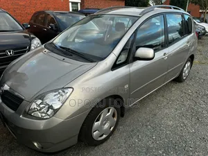 Toyota Avensis 2008
