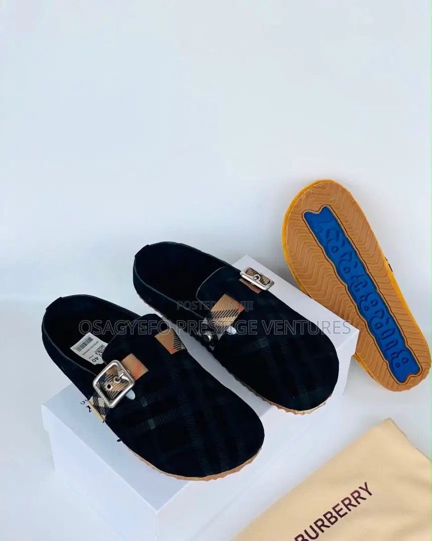 Exquisite Burberry Half Shoe
