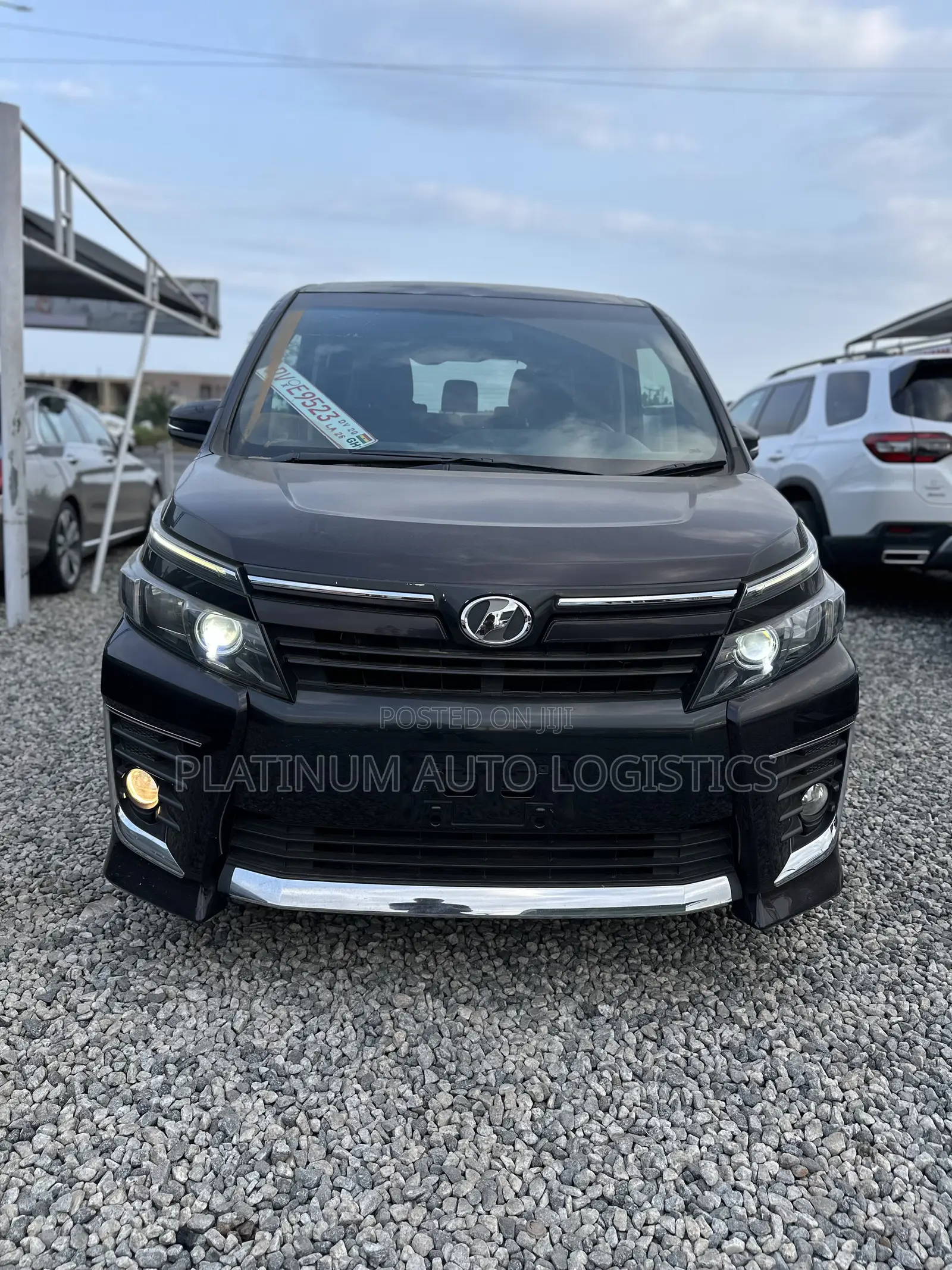Toyota Voxy 2015 Black
