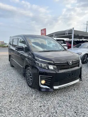 Toyota Voxy 2015 Black