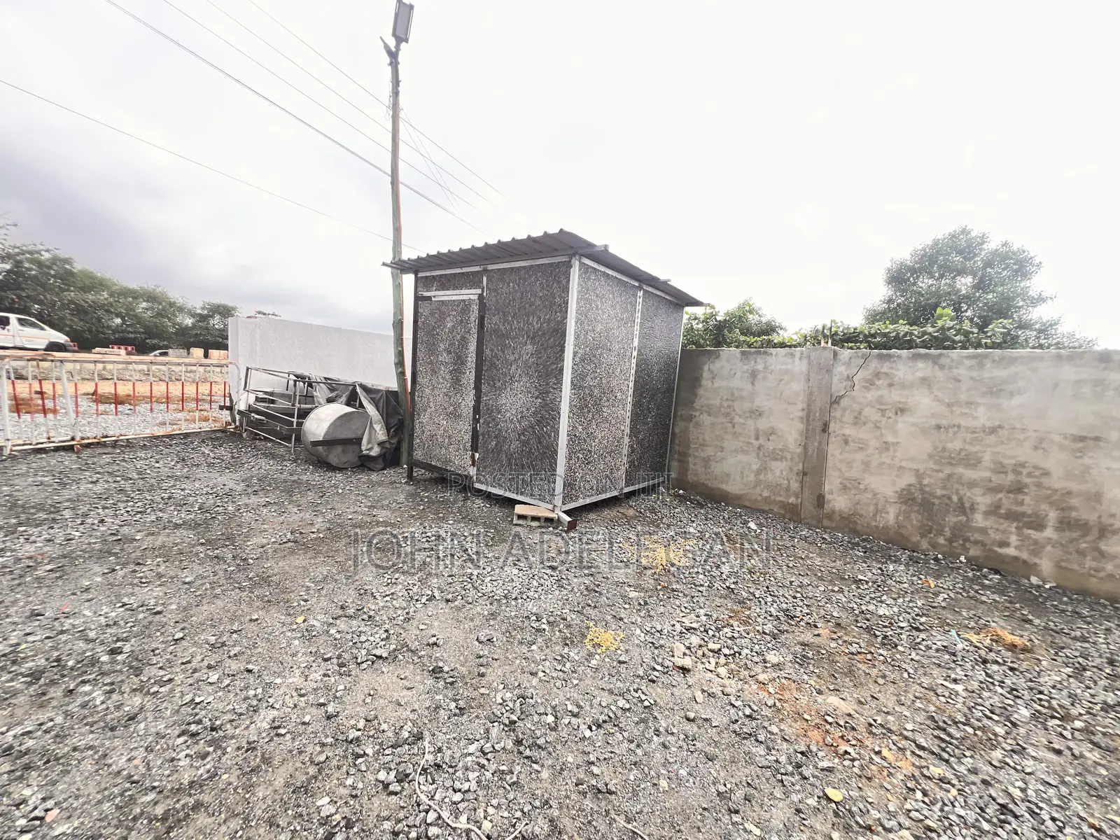 Kiosk (Momo, Storage, Shop, Security Post)
