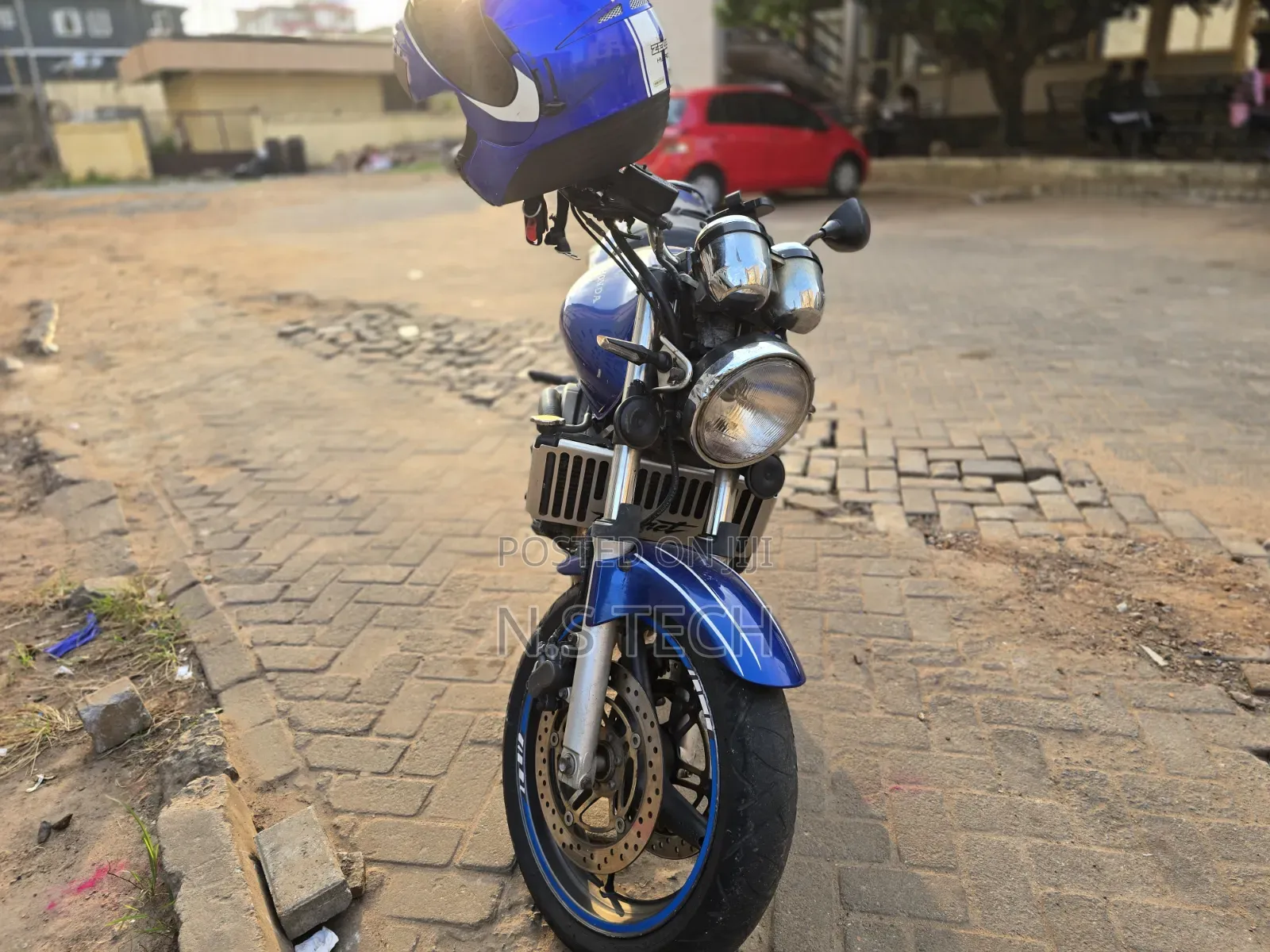 Honda Hornet 2002 Blue
