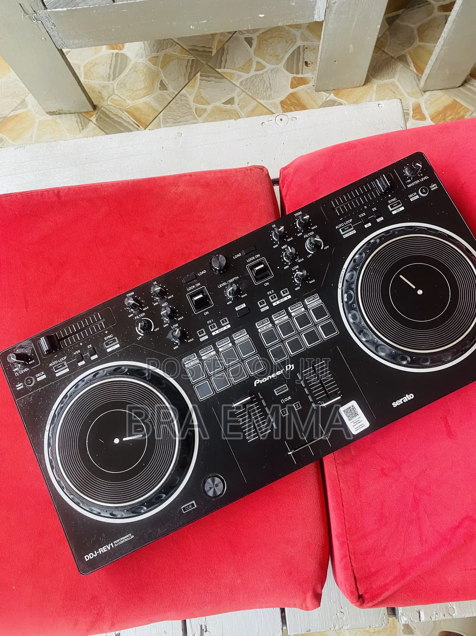Pioneer Dj DDJ Rev 1 Serato Dj Controller