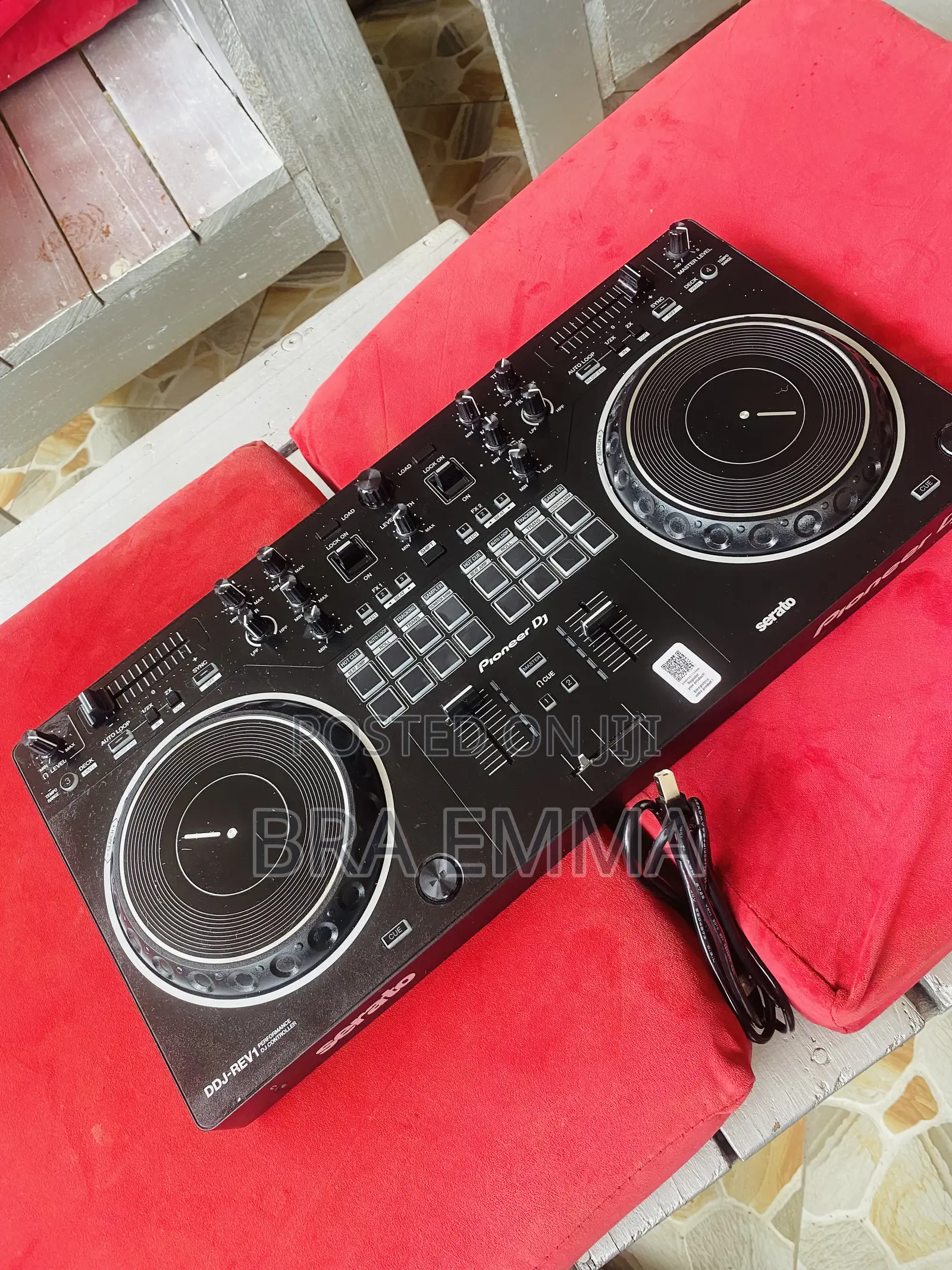 Pioneer Dj DDJ Rev 1 Serato Dj Controller